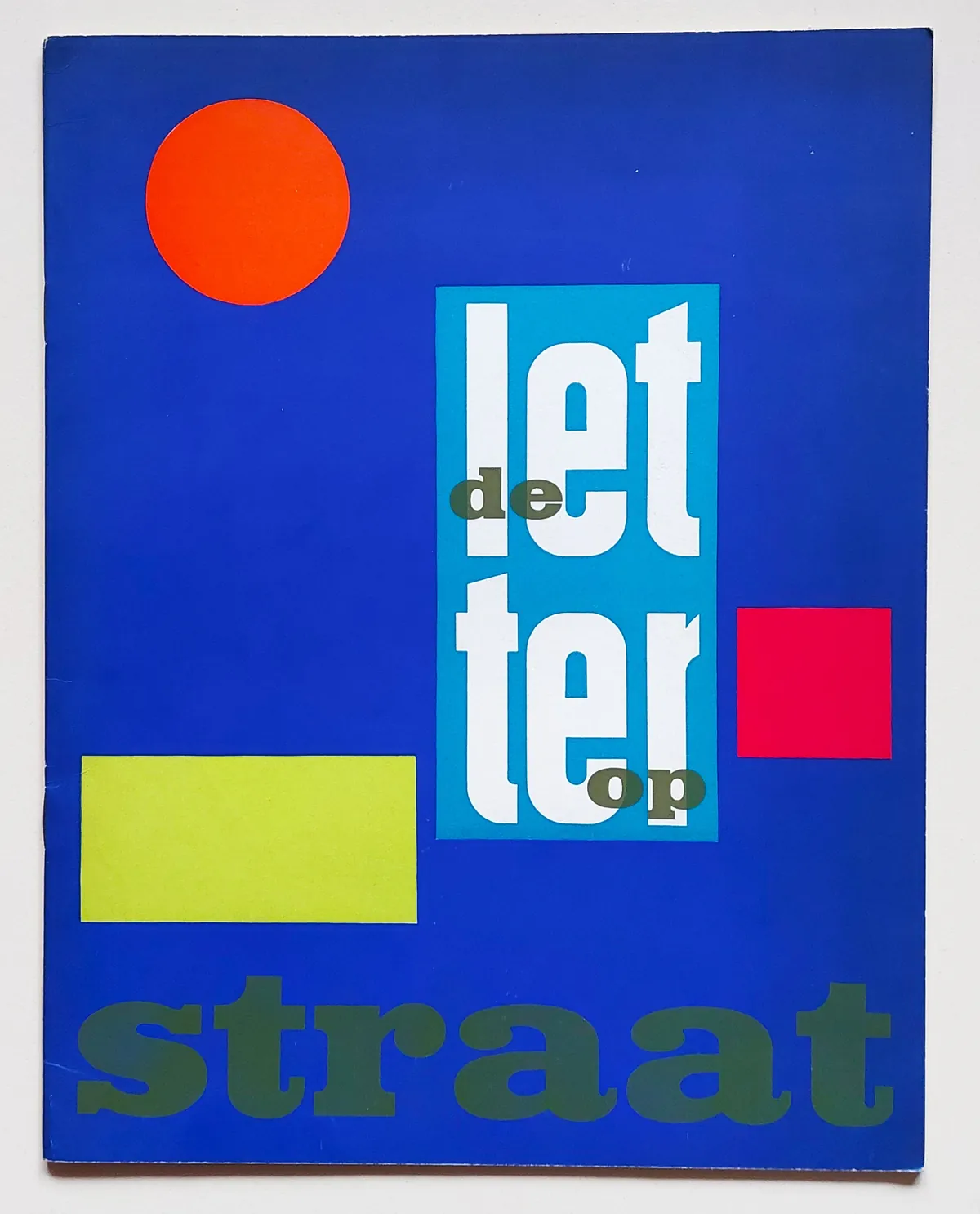 De letter op straat, 1956