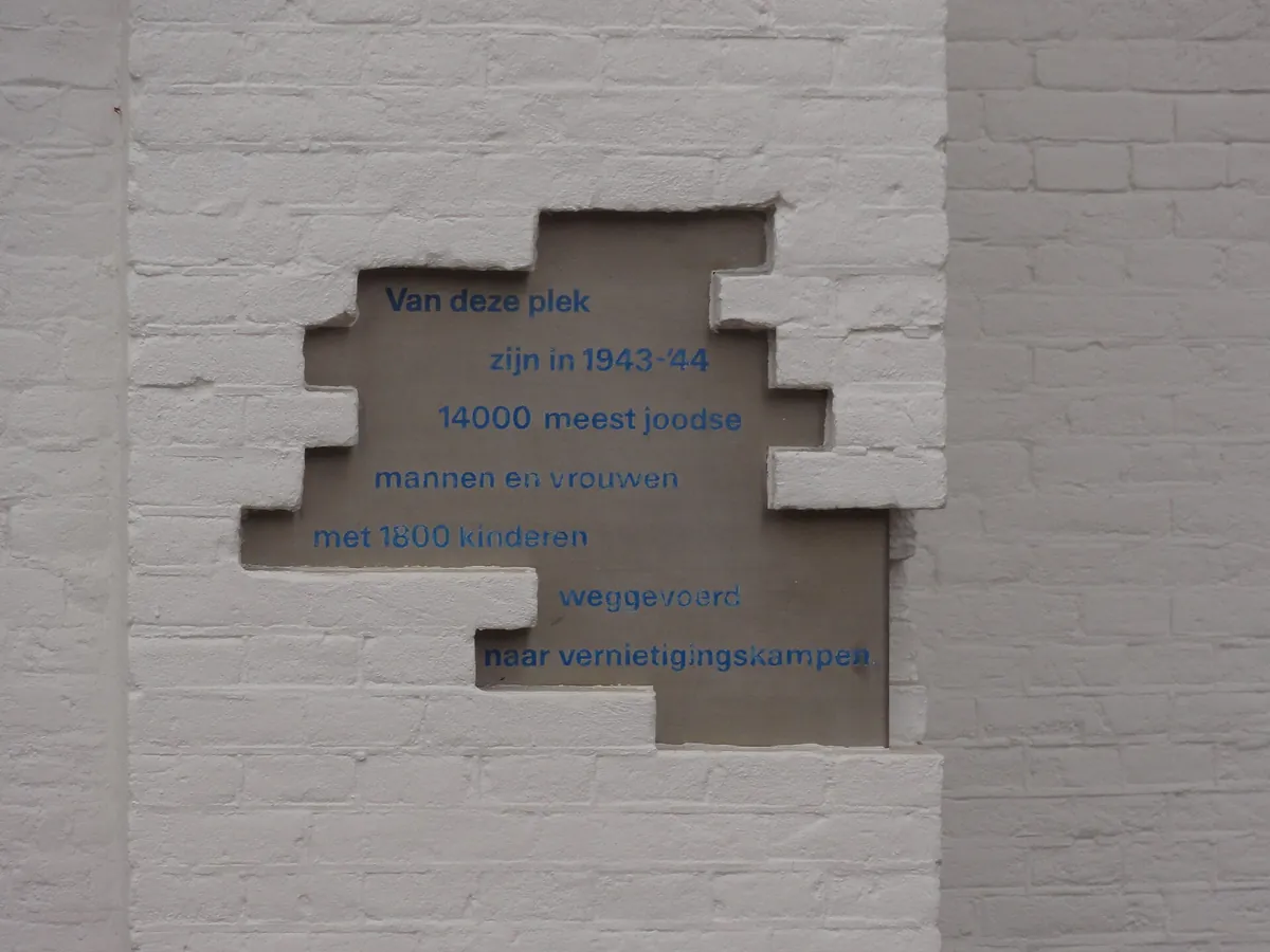 Memorial plaque at Station Vught, 1984